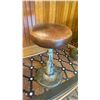 Image 2 : 4 NECCHI METAL BASE BROWN LEATHER 23"H ANTIQUE BAR STOOLS