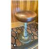 Image 2 : 4 NECCHI METAL BASE BROWN LEATHER 23"H ANTIQUE BAR STOOLS