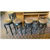 Image 2 : 4 DARK WOOD BROWN LEATHER TOP STUDDED BAR STOOLS