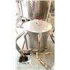 Image 2 : STAINLESS STEEL 20" DIAMETER JACKETED COMMERCIAL MASH TANK WITH LID