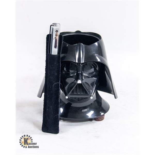 LUCASFILM DARTH VADER TALKING STATIONARY HOLDER W/