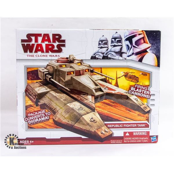 STARWARS NIB REPUBLIC FIGHTER TANK W/ FIRING