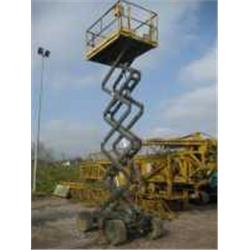 Henkilönostin 6 m  350 kg