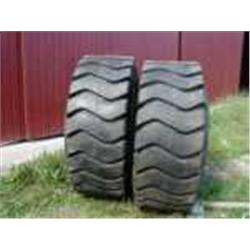 Työkoneen renkaat 23,5x25 uudet 2 kpl