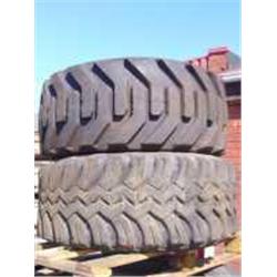 Työkoneen renkaat 15-19.5 2 kpl