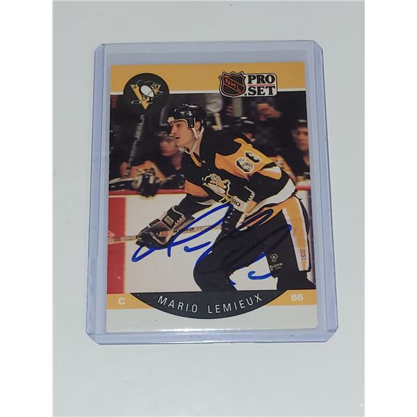 Mario Lemieux Signed Hockey Card - Unauthenticated
