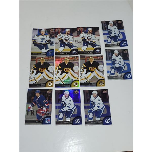 Lot of 11 NHL Hockey Cards - Mint
