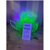 Image 2 : Uranium  Glass A