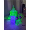 Image 2 : Uranium Glass A