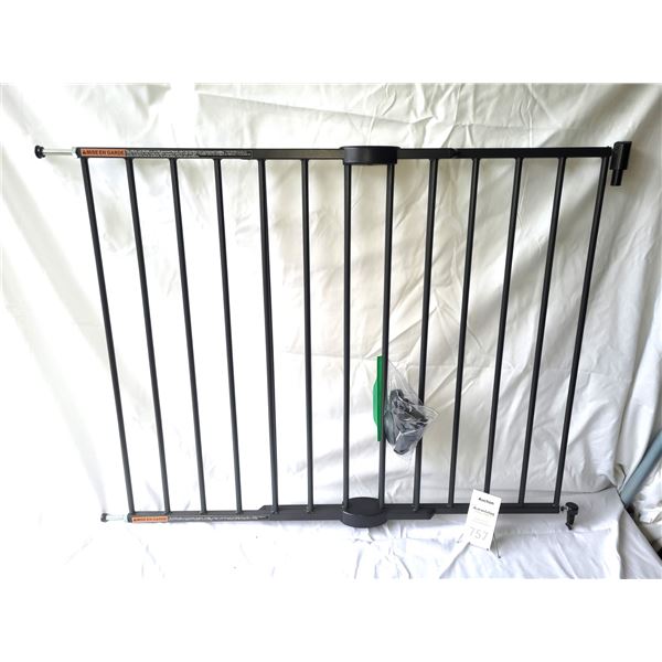 Munchkin Baby Gate B