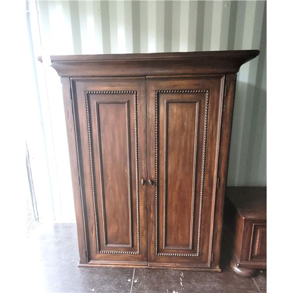 Lane Furniture Eddie Bauer Collection Wardrobe C