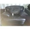 Image 2 : Yale Town Designer Leather Chair C