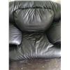 Image 4 : Yale Town Designer Leather Chair C