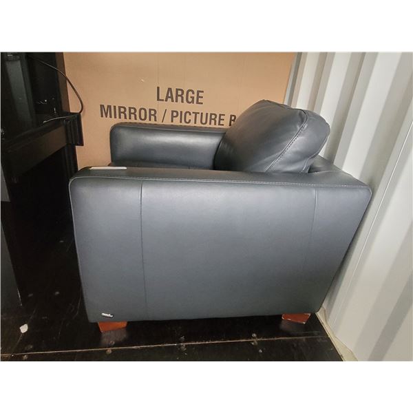 Natuzzi  Editions Leather Chair C