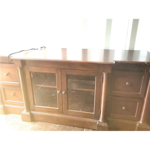 Entertainment Unit C