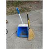 Image 1 : Broom and dustpan