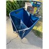Image 1 : Folding laundry basket