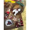 Image 1 : Christmas decor