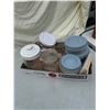 Image 1 : Kitchen containers