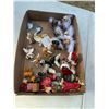 Image 1 : Assorted ornaments