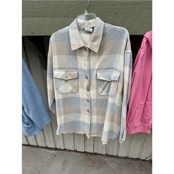 Seasons, sportswear size 14