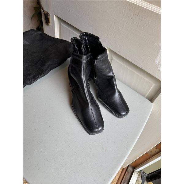 Ingledews  shoes size 7 point