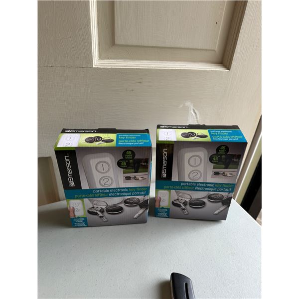 Portable electronic key finders