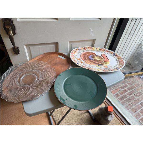 Trays and platters