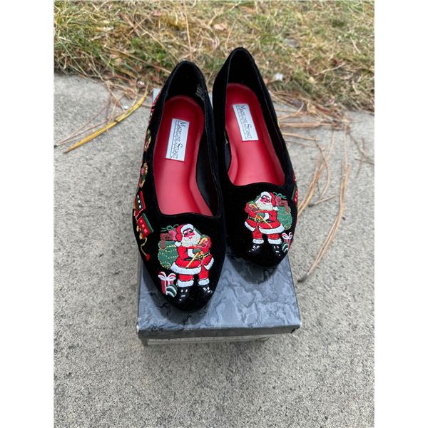 Madden Stuart size 7 Christmas shoes