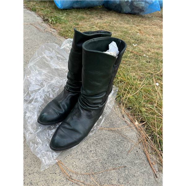 Santana boot size 8