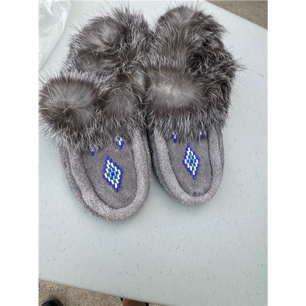 Moccasins size 6-ish