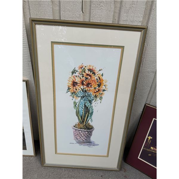 Flower wall hanging