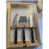 Image 1 : Euroedge she is cutting board and knives