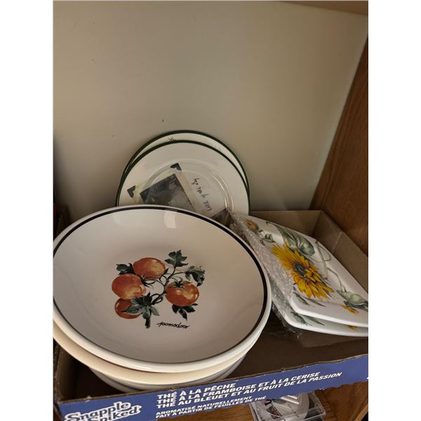 Serving dishes