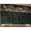 Image 1 : Cast-iron dog decor