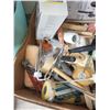 Image 9 : Cleaning tools, painting gear A