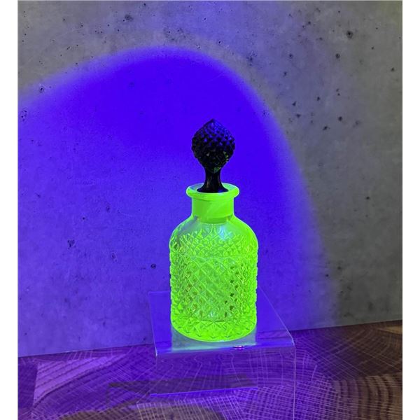 Westmoreland English Hobnail Perfume Bottle