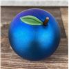 Image 3 : Orient and Flume Art Glass Peach Paperweight