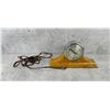 Image 1 : Art Deco Bakelite Bond Electric Clock