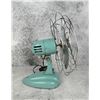 Image 4 : Antique McGraw Edison Eskimo Desk Fan