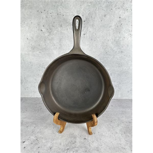 Wagner Ware Cast Iron Number 8 Skillet 1058H