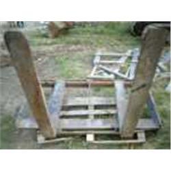 Trukkipiikit 1,2m volvo kiinnitys