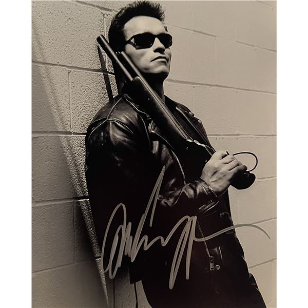 Terminator 2 Arnold Schwarzenegger signed photo