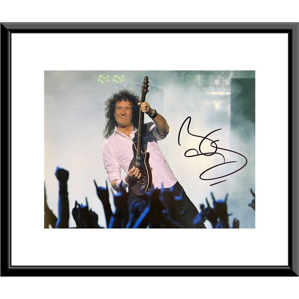 Queen Brian May signed photo. GFA Authenticated