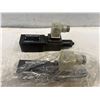 Image 2 : (2) Nachi #OW-G01-B3-R-D2-30 Modular Valves