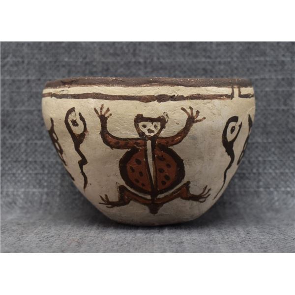 ZUNI POTTERY BOWL