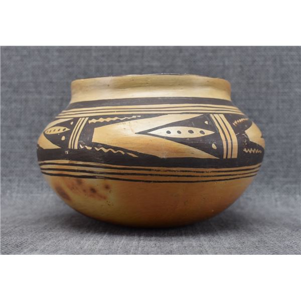 HOPI POTTERY BOWL