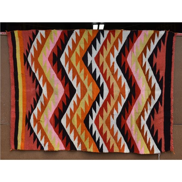 NAVAJO TRANSITIONAL CHILDS BLANKET