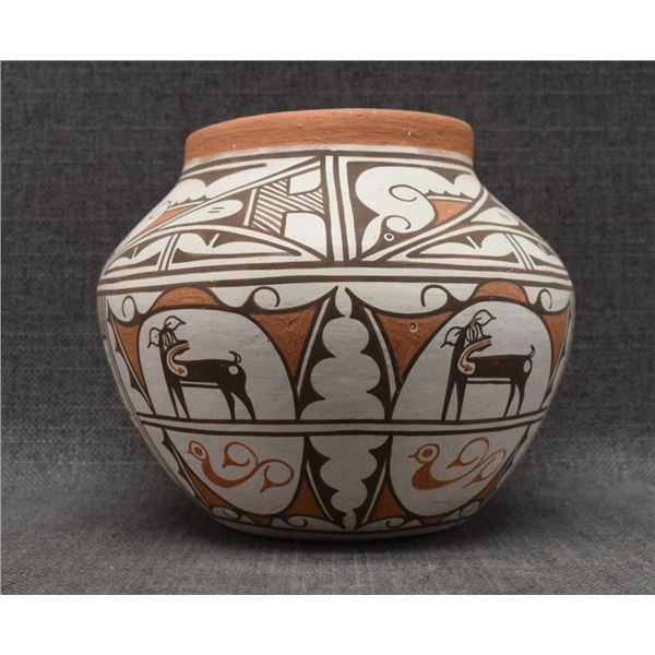 ZUNI POTTERY JAR (CLAUDIA HALOO)