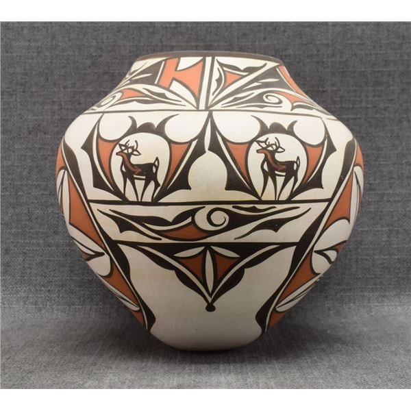 ZUNI POTTERY OLLA ( AGNES PEYNETSA)